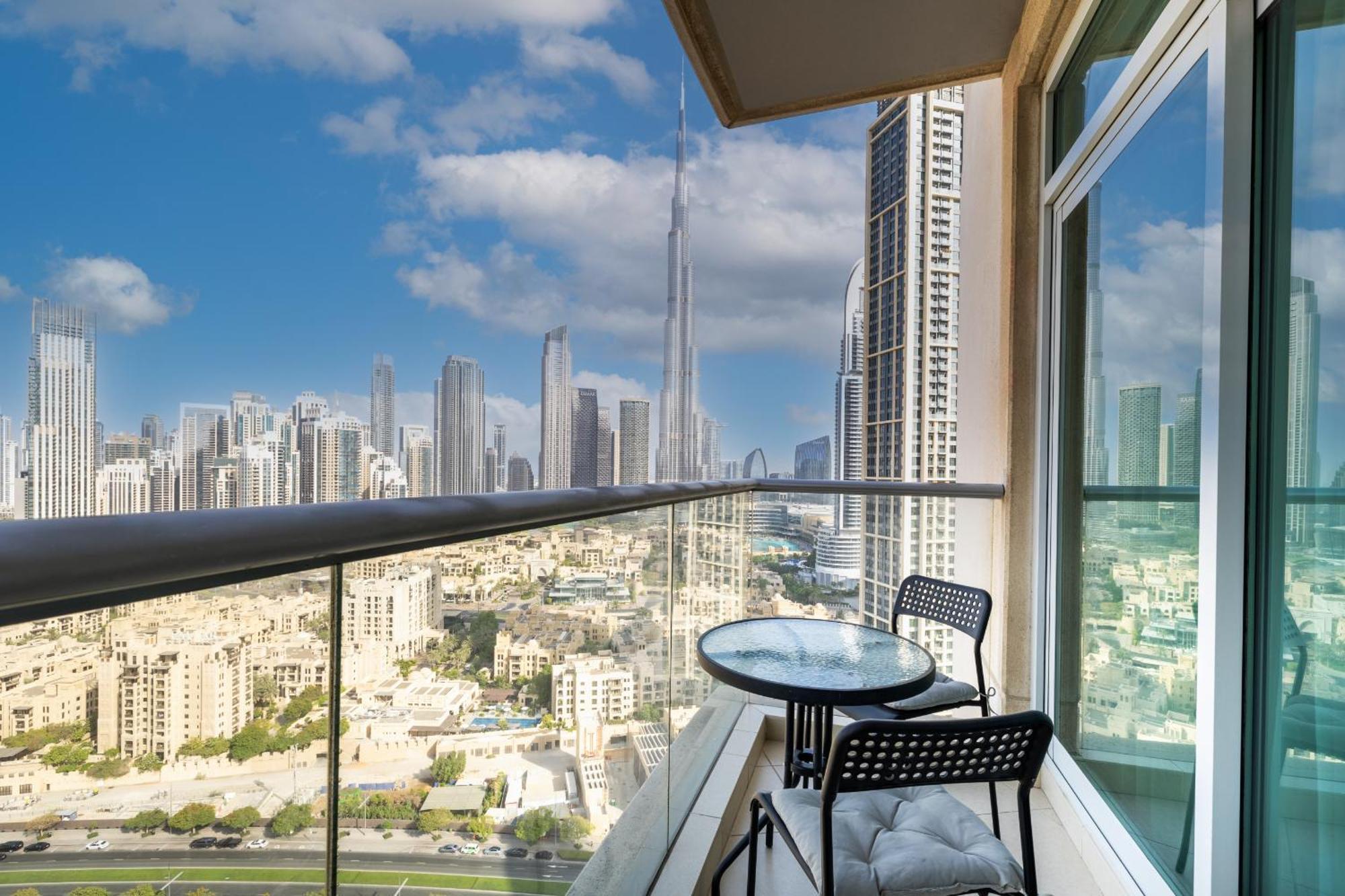Upgraded Apartment With Stunning Burj Khalifa View Dubaj Kültér fotó