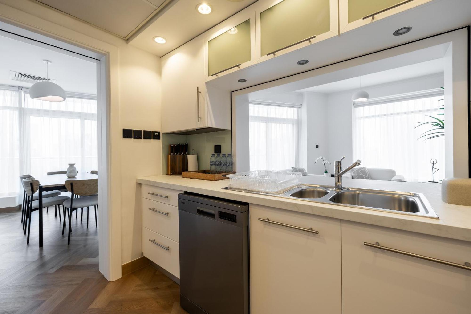 Upgraded Apartment With Stunning Burj Khalifa View Dubaj Kültér fotó